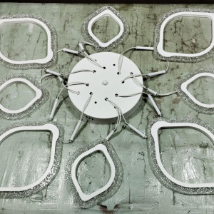 У LI8407/4+4C WH 152W***324