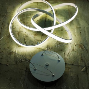 У LCD3069 WT 76W***402